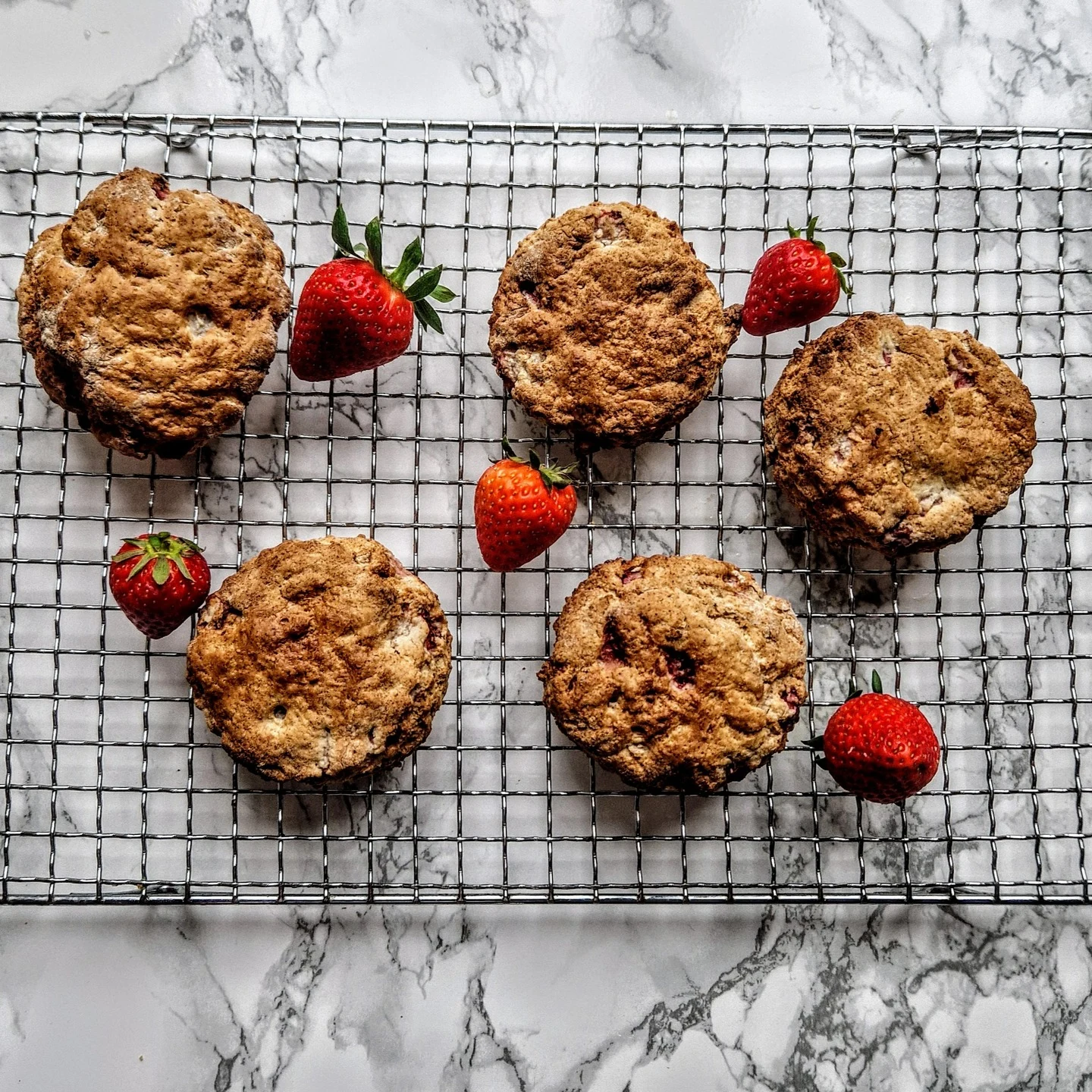 Air-fryer scones with fresh strawberries